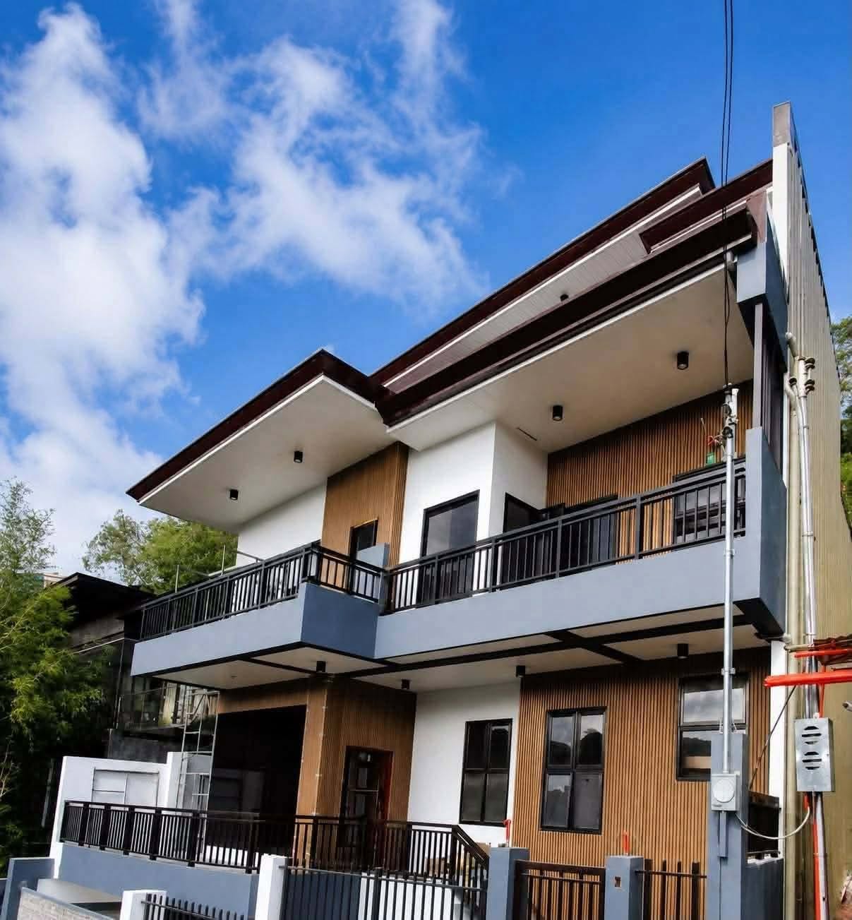 Brand New 3 Storey Luxury House for Sale in Woodsgate, Camp 7